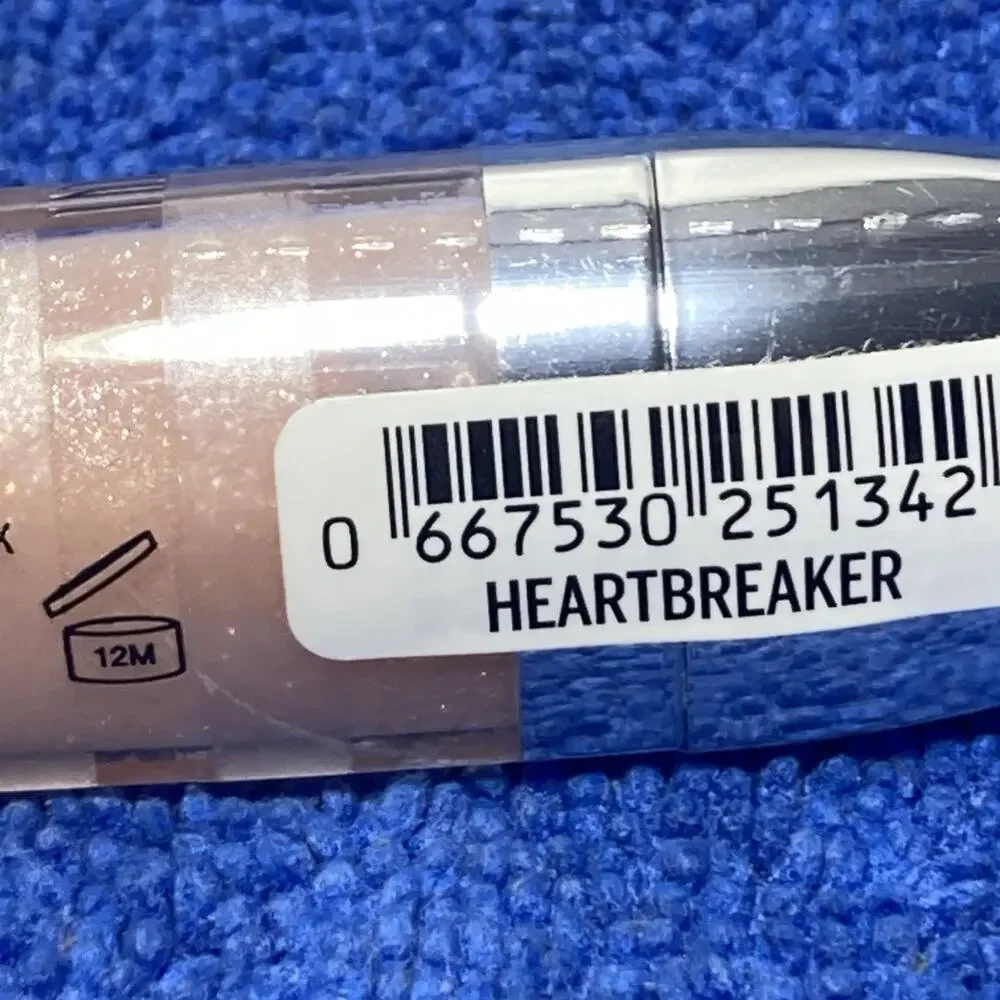 Victoria's Secret Sparkle Lip Gloss - Heartbreaker .18 oz